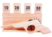 Holzpistole mit Schussfunktion und Zielscheibe